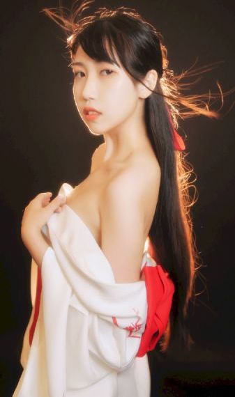 诱人的丝袜韩国电影_超清日韩免费观看